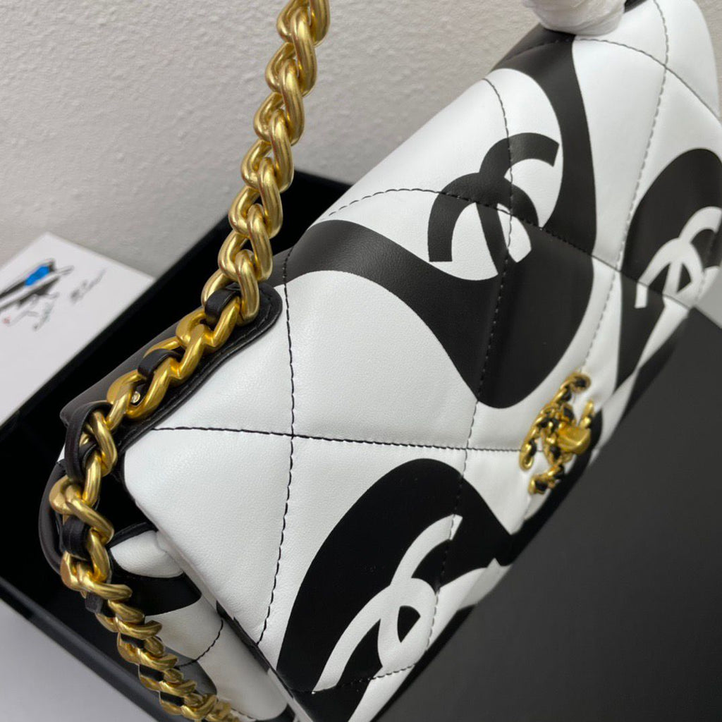 Chanel 19 Flap Bag Medium Black Ecru - Ecru and Black — view 5