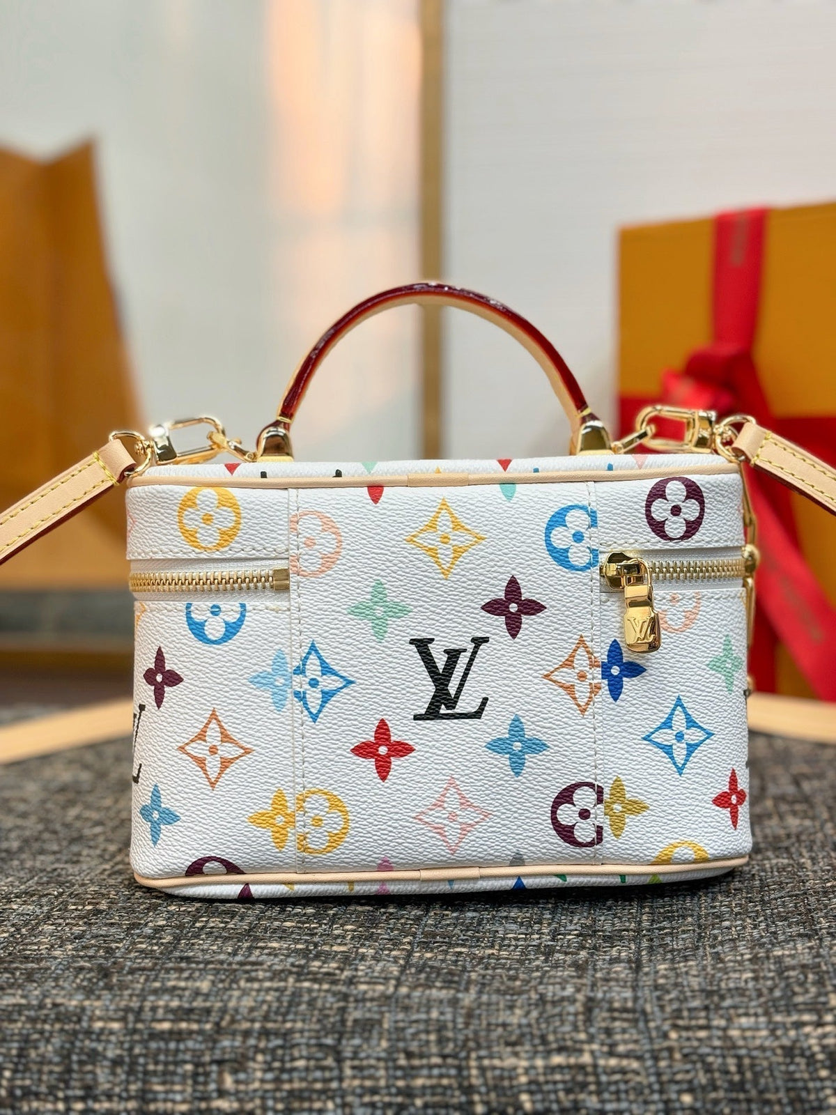 LV x TM Vanity Chain Pouch - Multicolored — view 3
