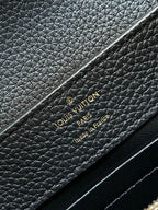 Louis Vuitton Capucines Mini Black Handbag — view 5