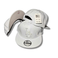 Los Angeles Dodgers All White with Embroidered White Logo – Snapback Cap — view 1