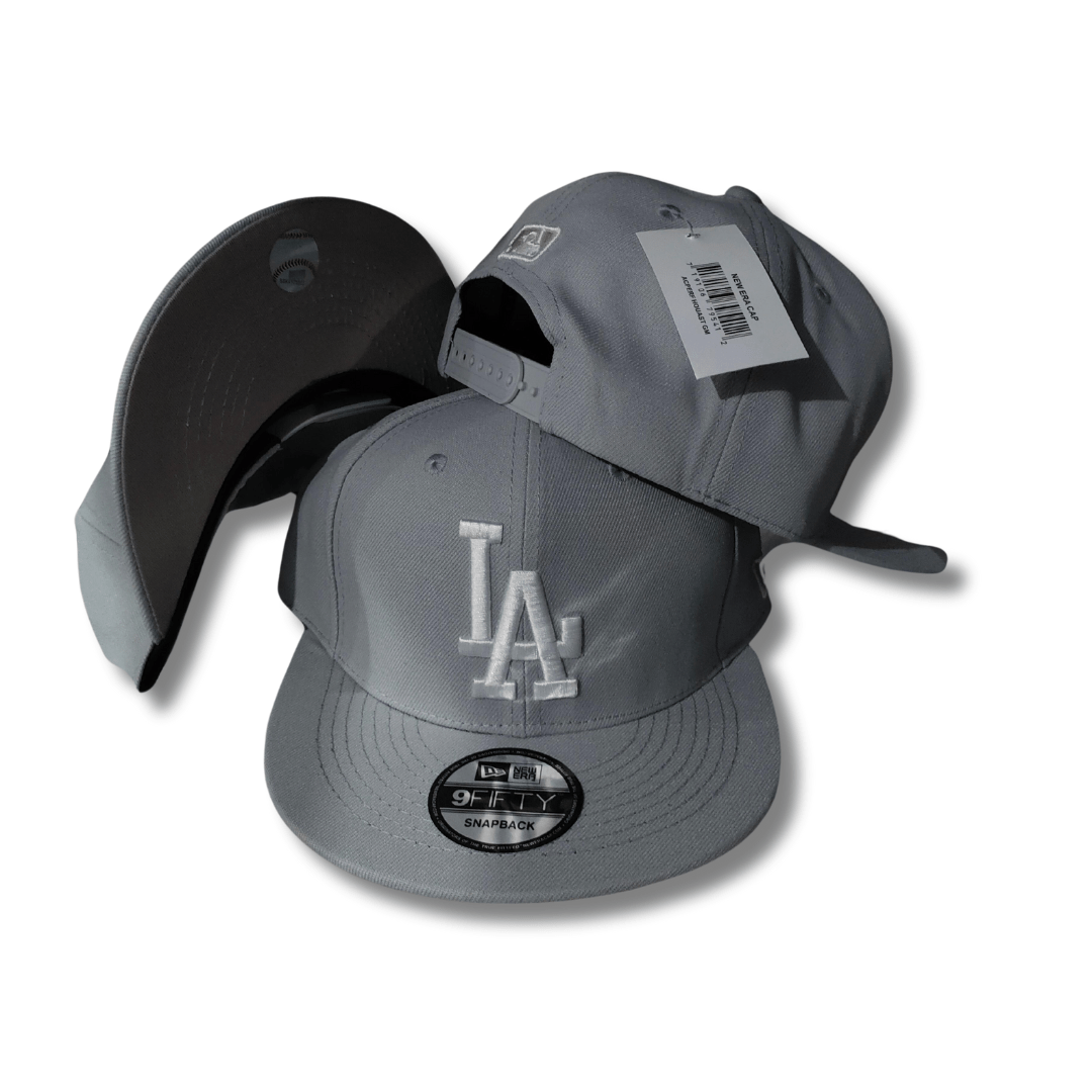 Los Angeles Dodgers  Gray with White Embroidered Logo – Snapback Cap — view 1