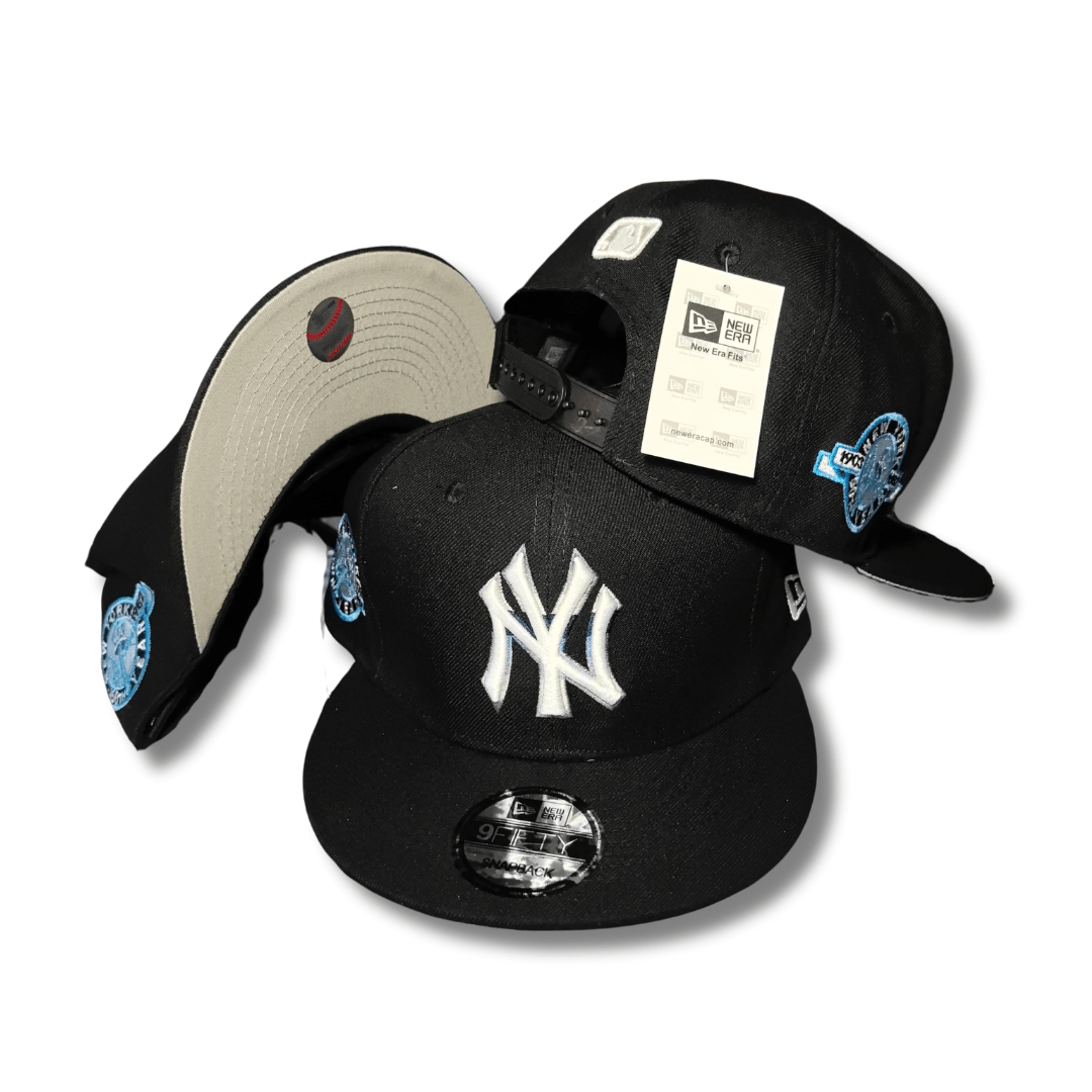 New York Yankees 9FIFTY with Light Blue Side Patches Black and Gray – Snapback Cap — view 1