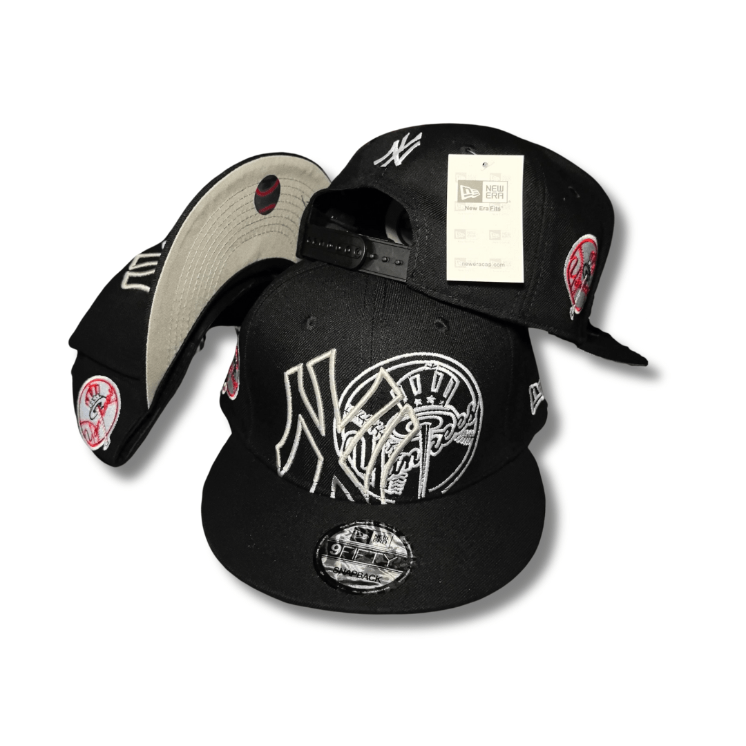 Men's New Era Navy New York Yankees Game Day Overlap 59FIFTY – Snapback Cap — view 1