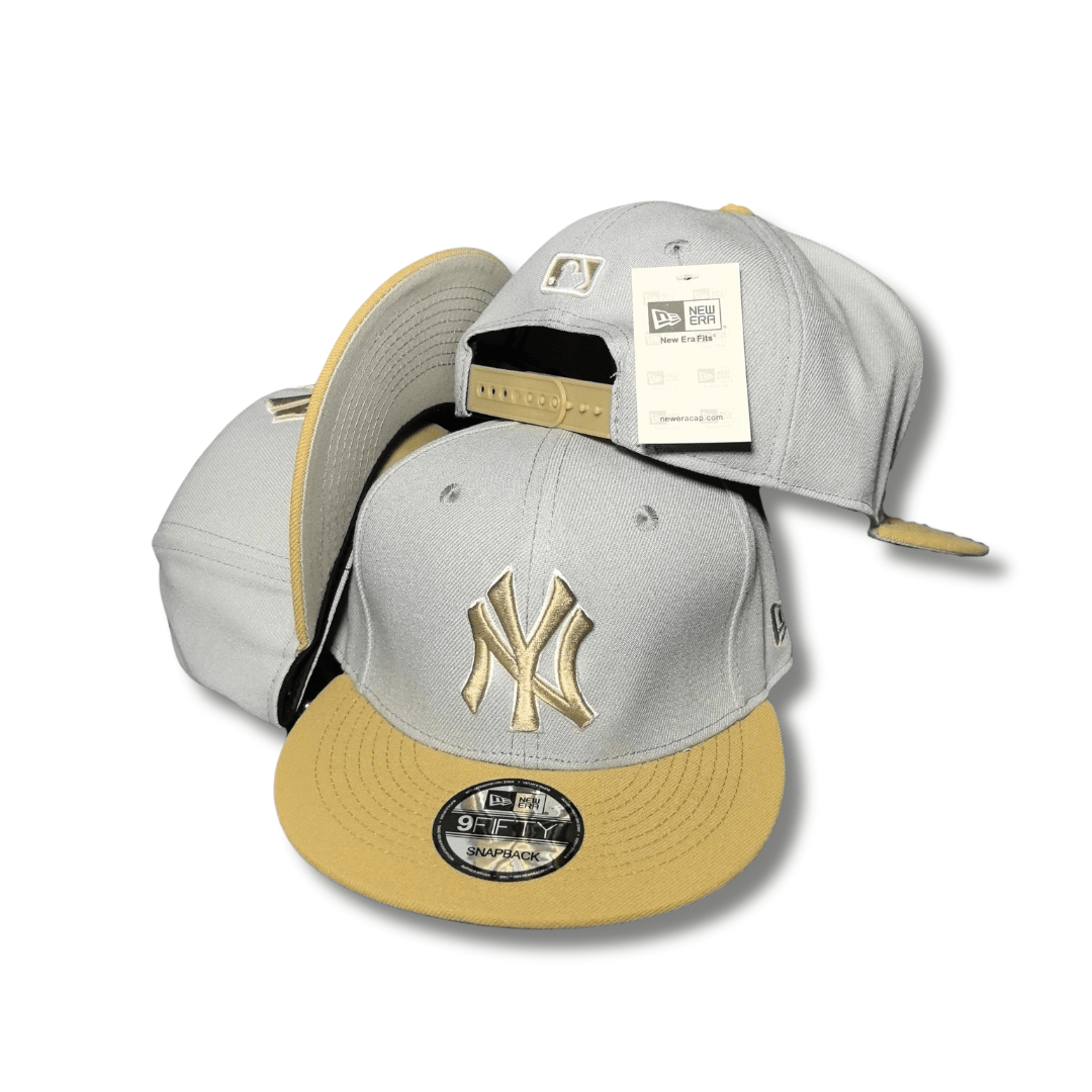 New York Yankees Grey Crown with Gold Accents – Snapback Cap — view 1