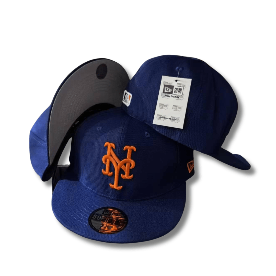 New York Mets MLB Cap with Classic Team Logo Royal Blue – Fitted Cap — view 1