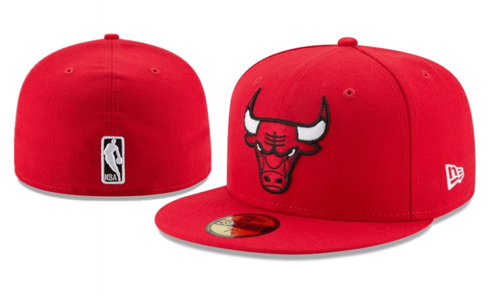 Chicago Bulls NBA Snapback Cap with Embroidered Logo – Red — view 1