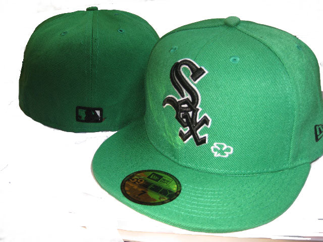 Chicago White Sox Fitted MLB Hat with St. Patrick’s Day Clover – Green — view 1