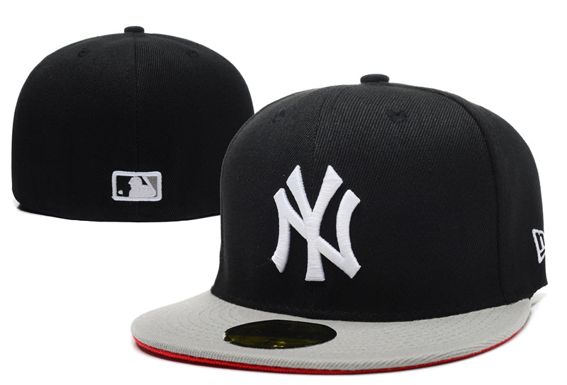 New York Yankees 59FIFTY Fitted Hat with Contrast Brim – Black and Gray — view 1