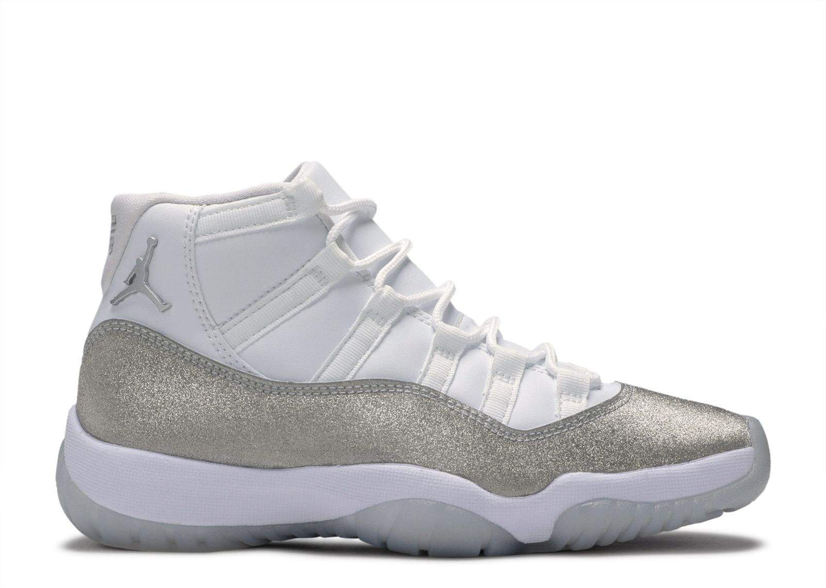 Air Jordan 11 Retro ‘Vast Grey’ Unfading Sneaker — view 1