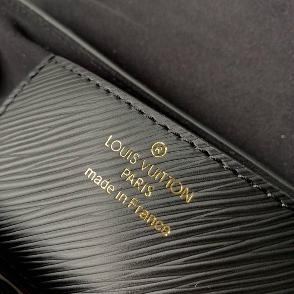 Louis Vuitton Twist MM Shoulder Bag — view 9