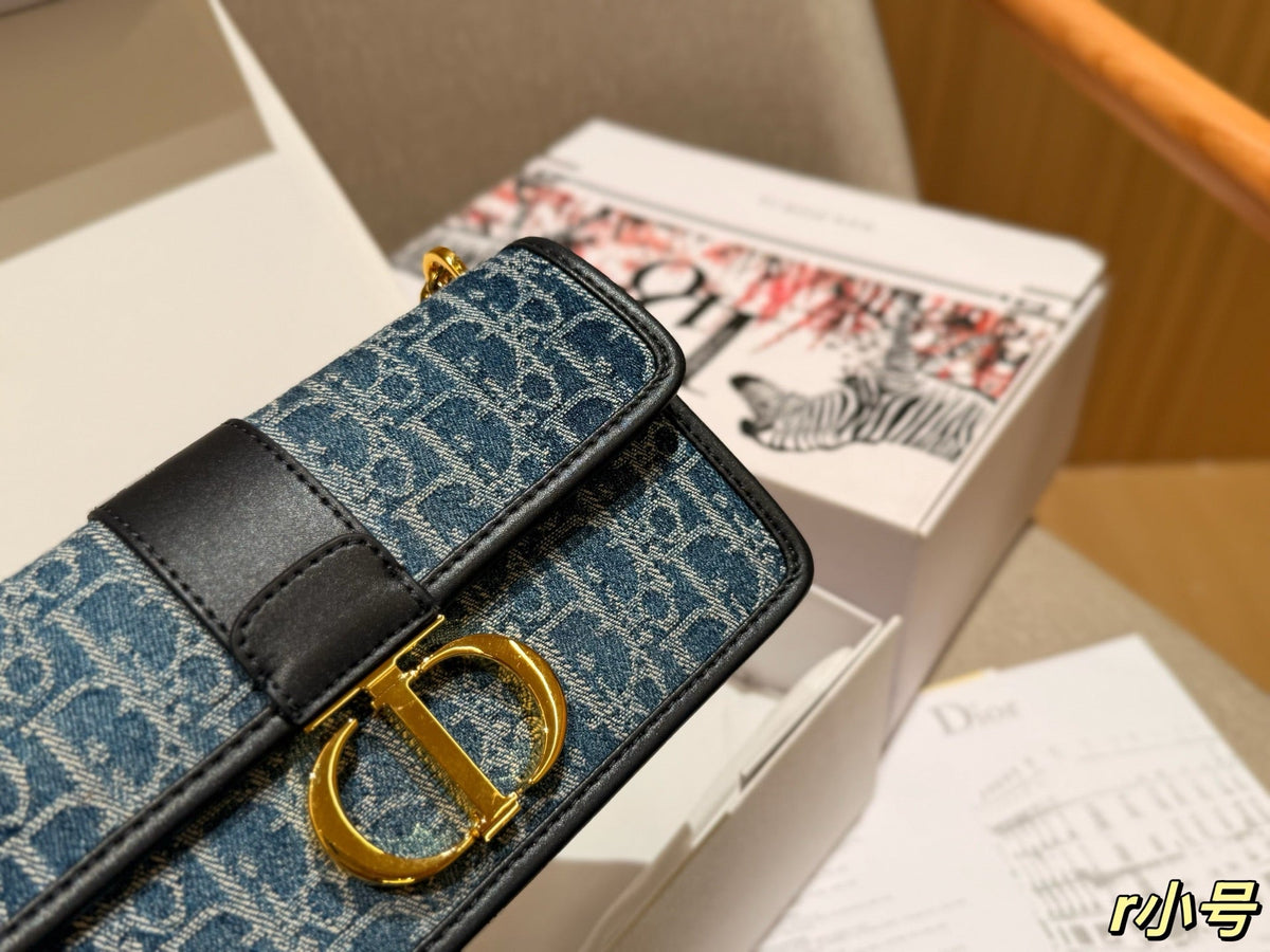 Dior New Fashion Denim Chain Bag - Blue — view 9