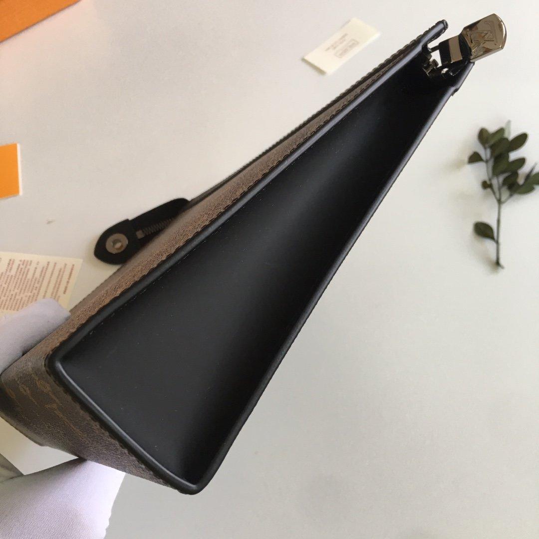 Louis Vuitton Toiletry Pouch — view 4
