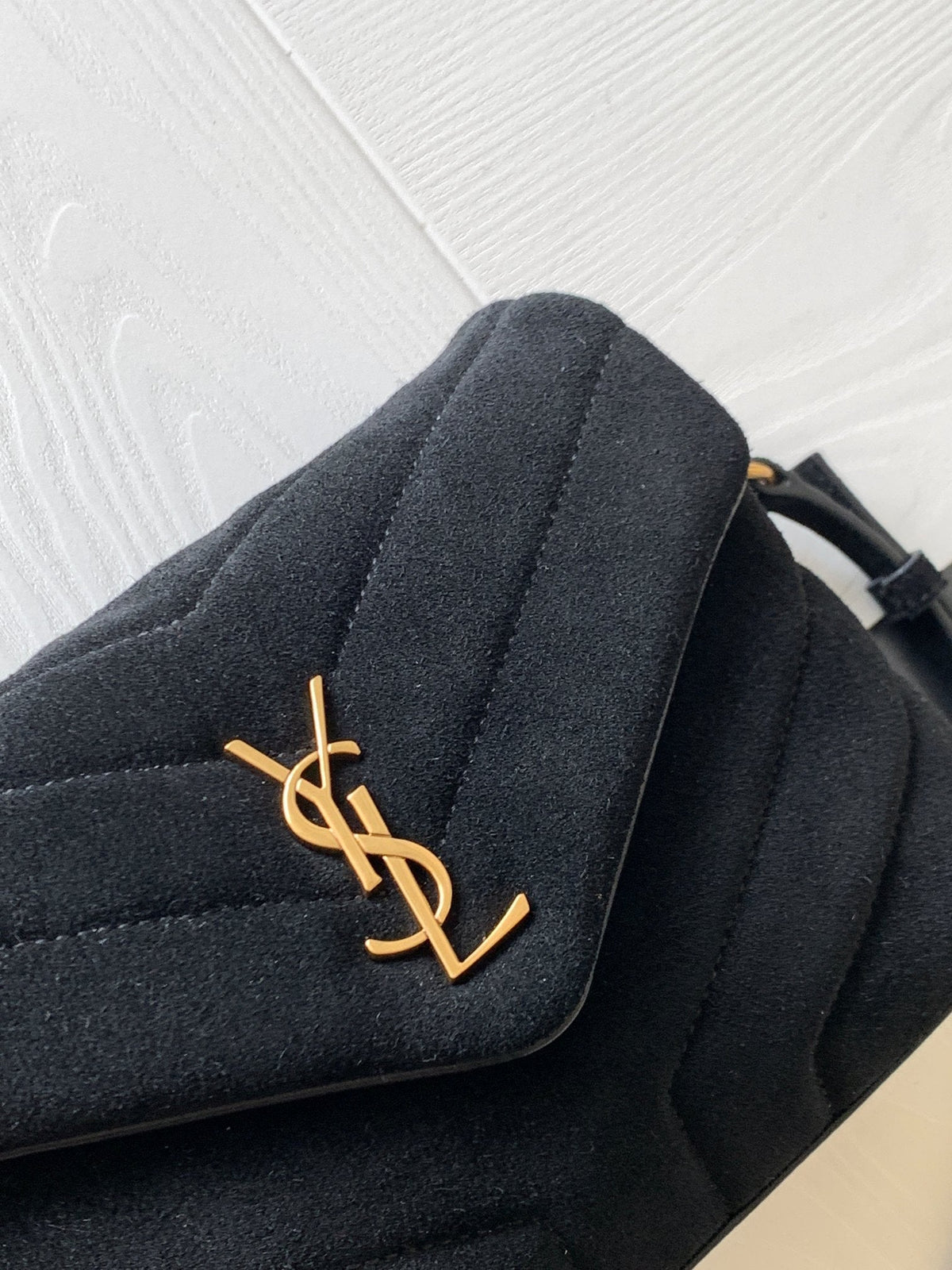 YSL Loulou 20 Black Velvet Shoulder Bag — view 6
