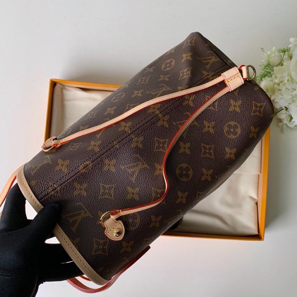 Louis Vuitton Neverfull MM Monogram Canvas Tote Bag — view 6