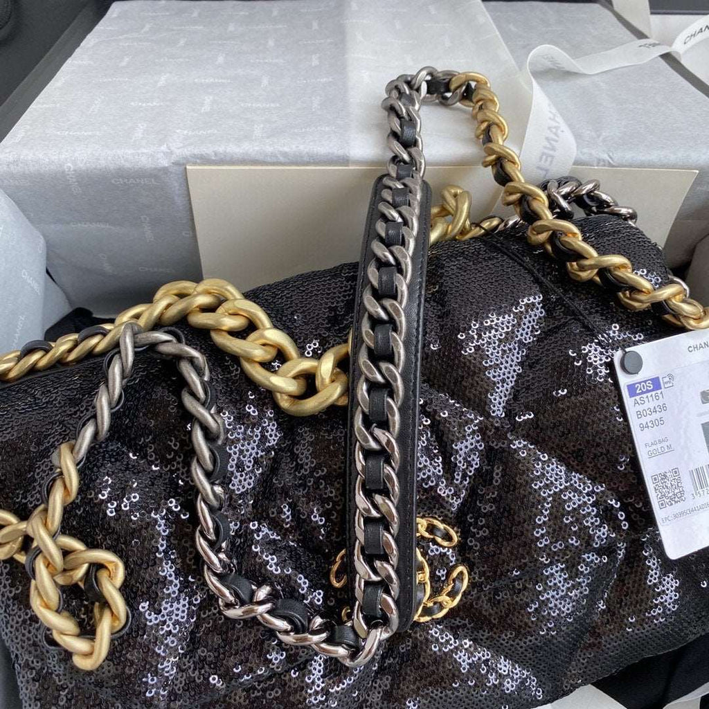 Chanel 19 Sequin Flap Bag Black — view 5