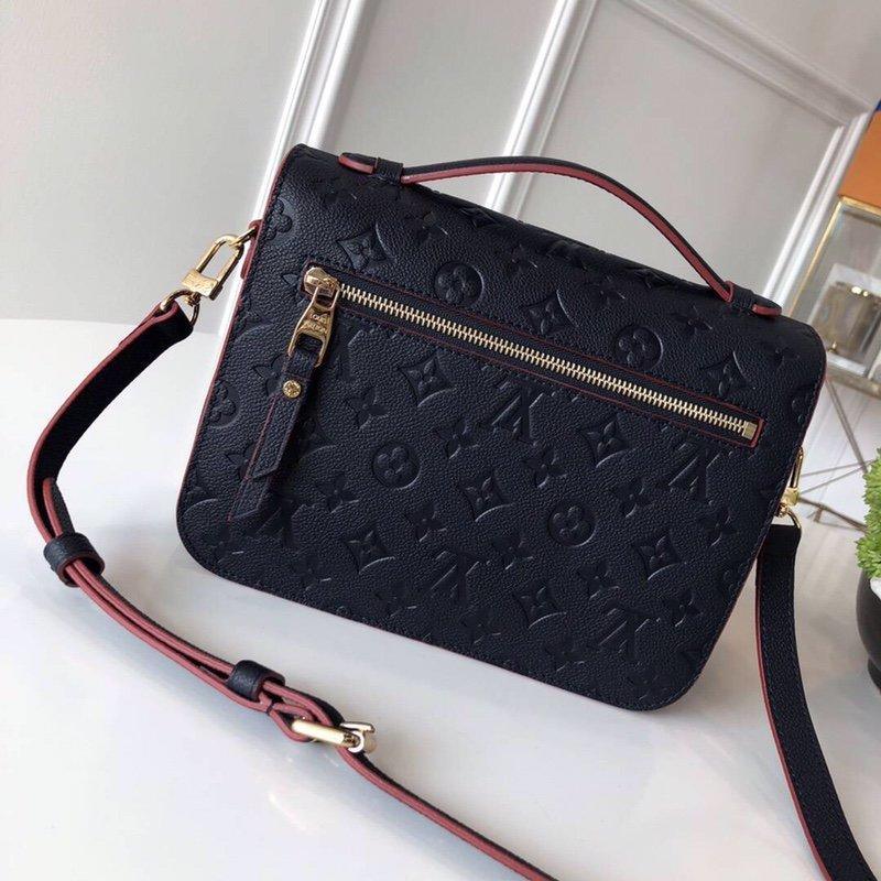 Louis Vuitton Pochette Metis — view 4