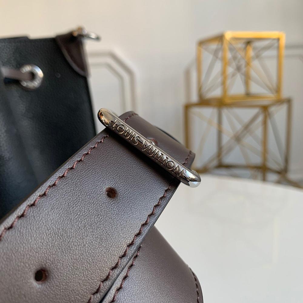 LV Muria Bucket Bag — view 9