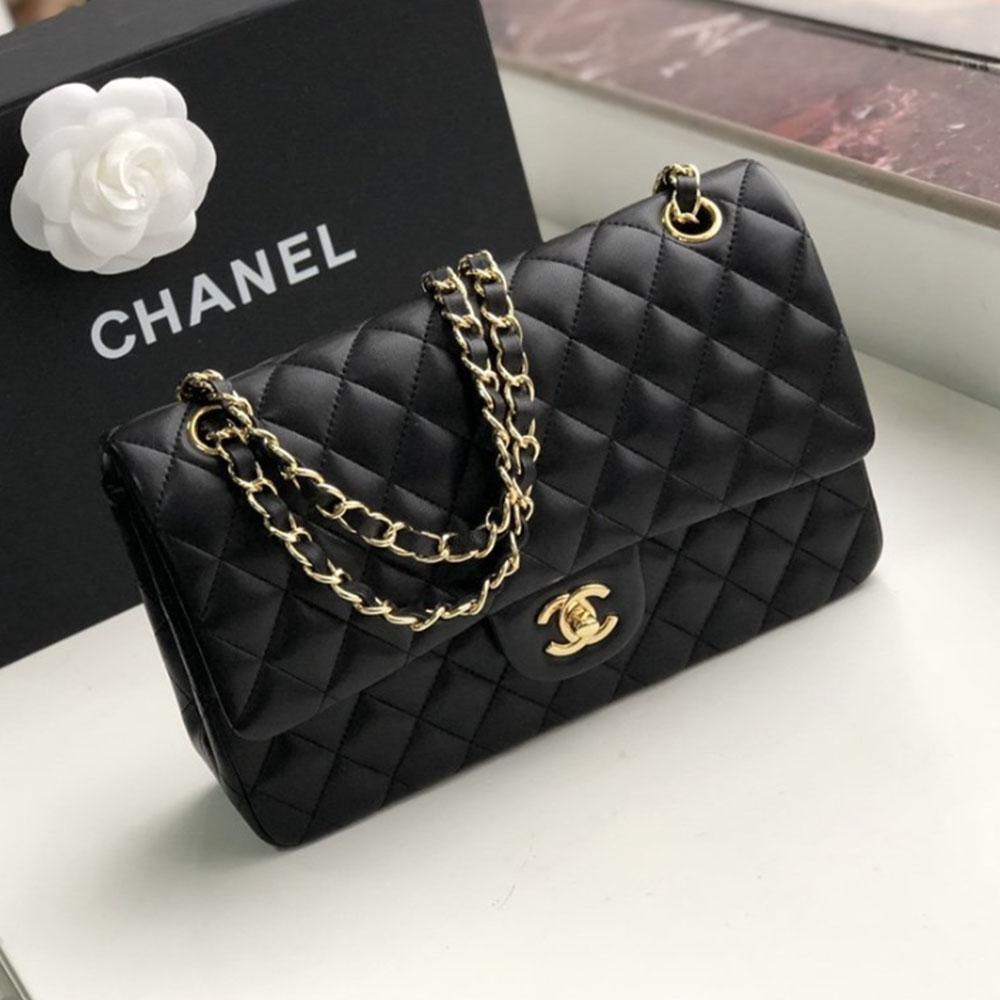 Chanel Classic Flap Bag Black — view 1