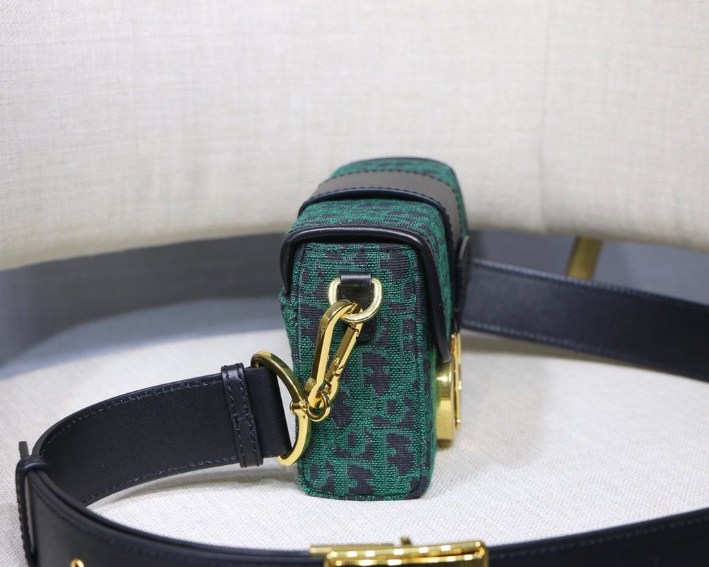 Dior 30 Montaigne Mini Box 17.5cm 002 — view 2