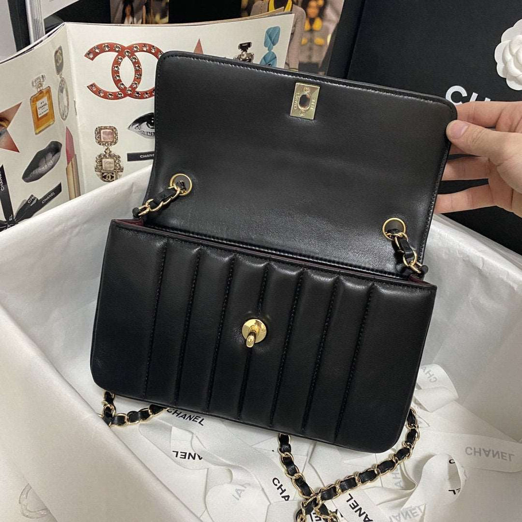 Chanel Flap Bag — view 7