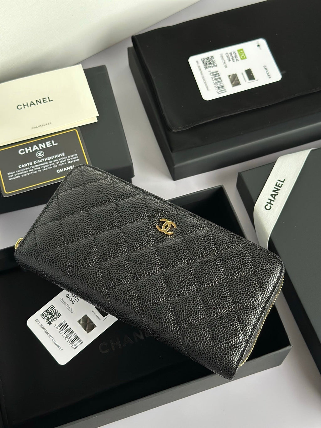 Serenityll 2001126 Chanel Bag — view 2