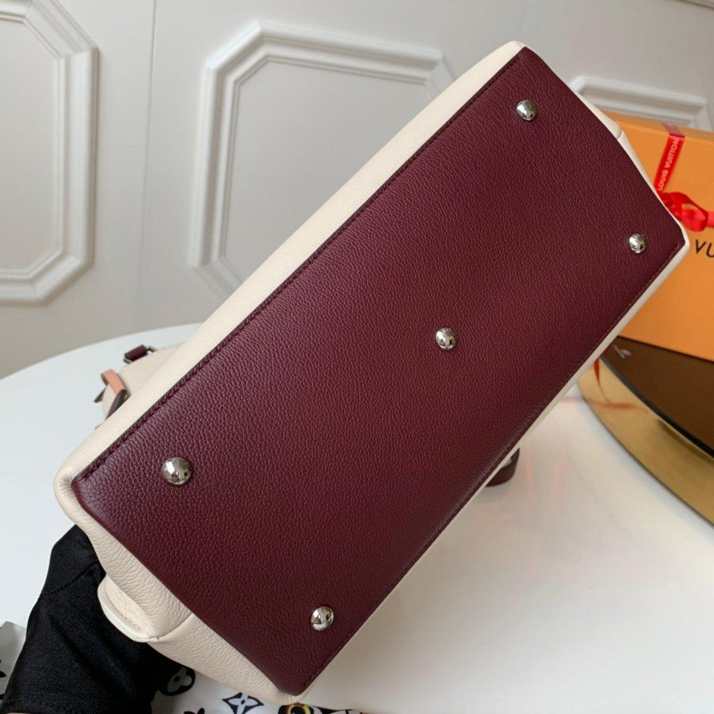 Louis Vuitton Lockme Day Bag — view 5