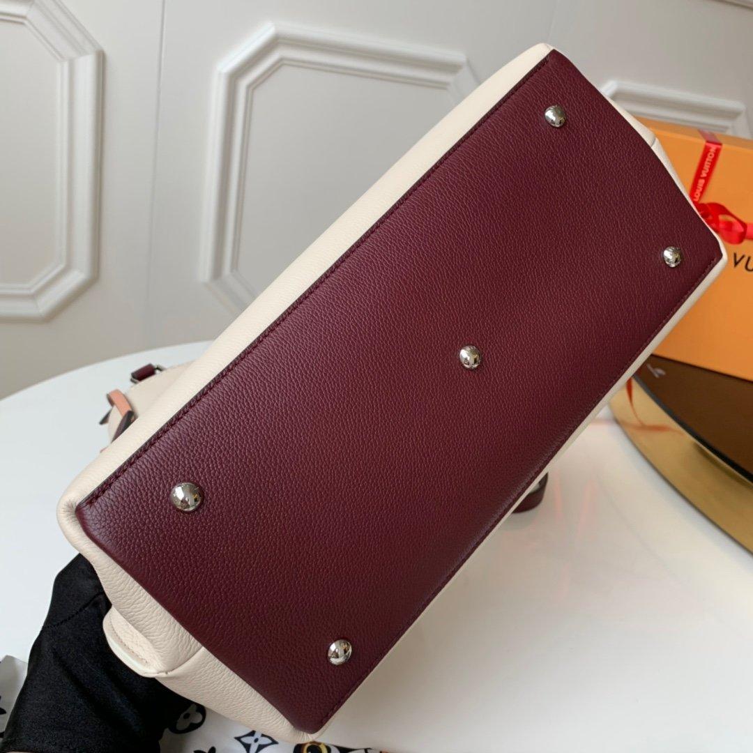 Louis Vuitton Lockme Day Bag — view 5