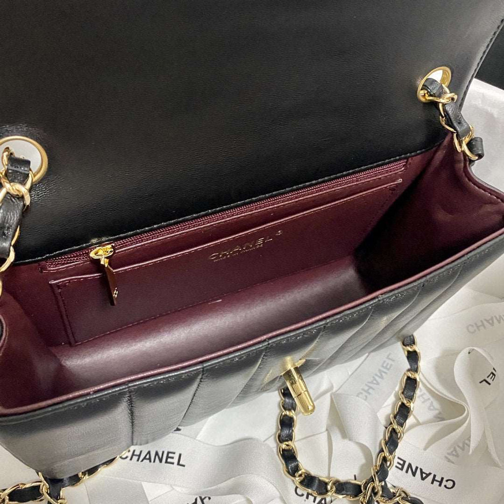 Chanel Flap Bag — view 8