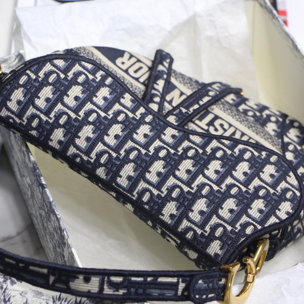 Dior Saddle Bag — view 3