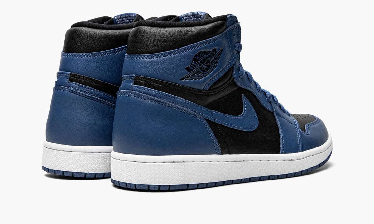 Air Jordan 1 High OG “Dark Marina Blue” — view 4