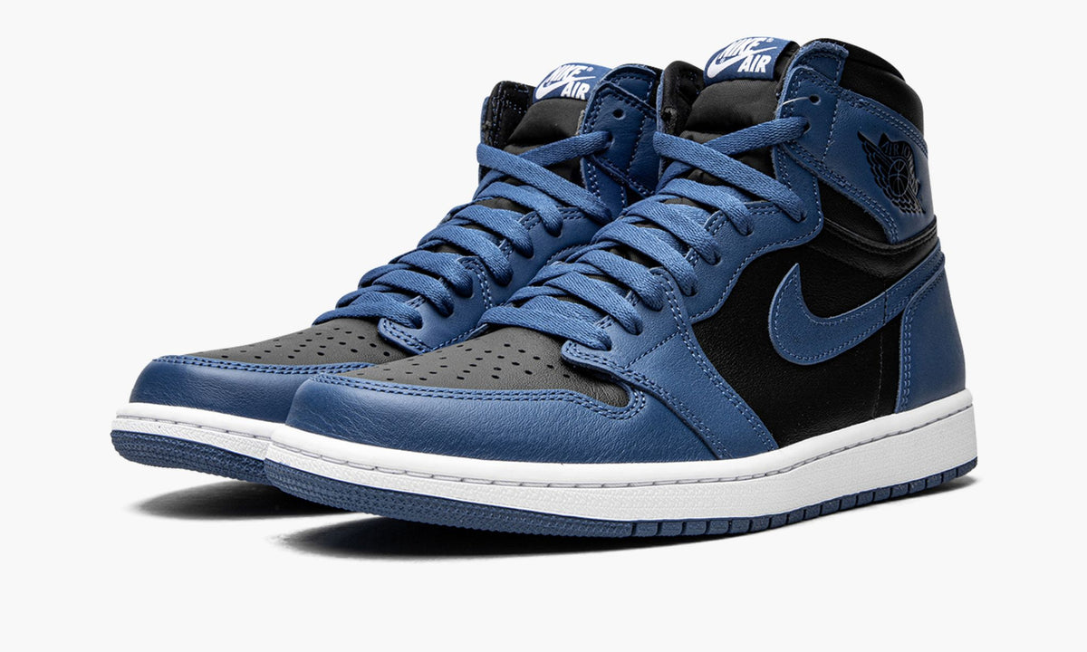 Air Jordan 1 High OG “Dark Marina Blue” — view 3
