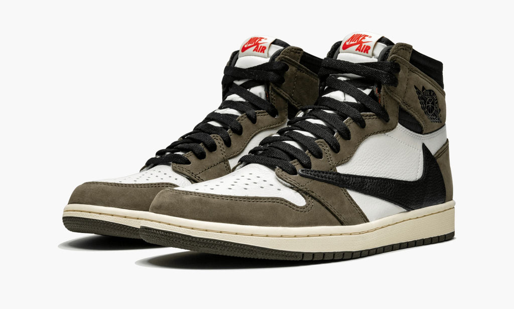 Air Jordan 1 High OG TS SP “Travis Scott” — view 3