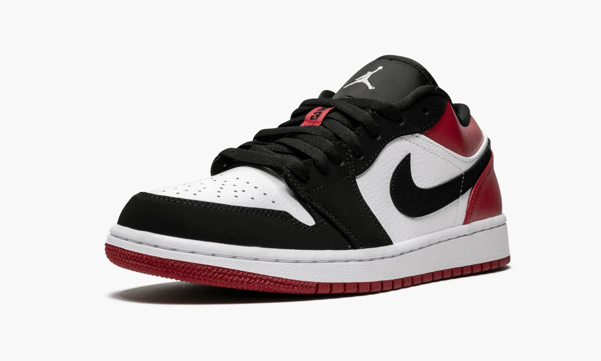 Air Jordan 1 Low “Black Toe” — view 5