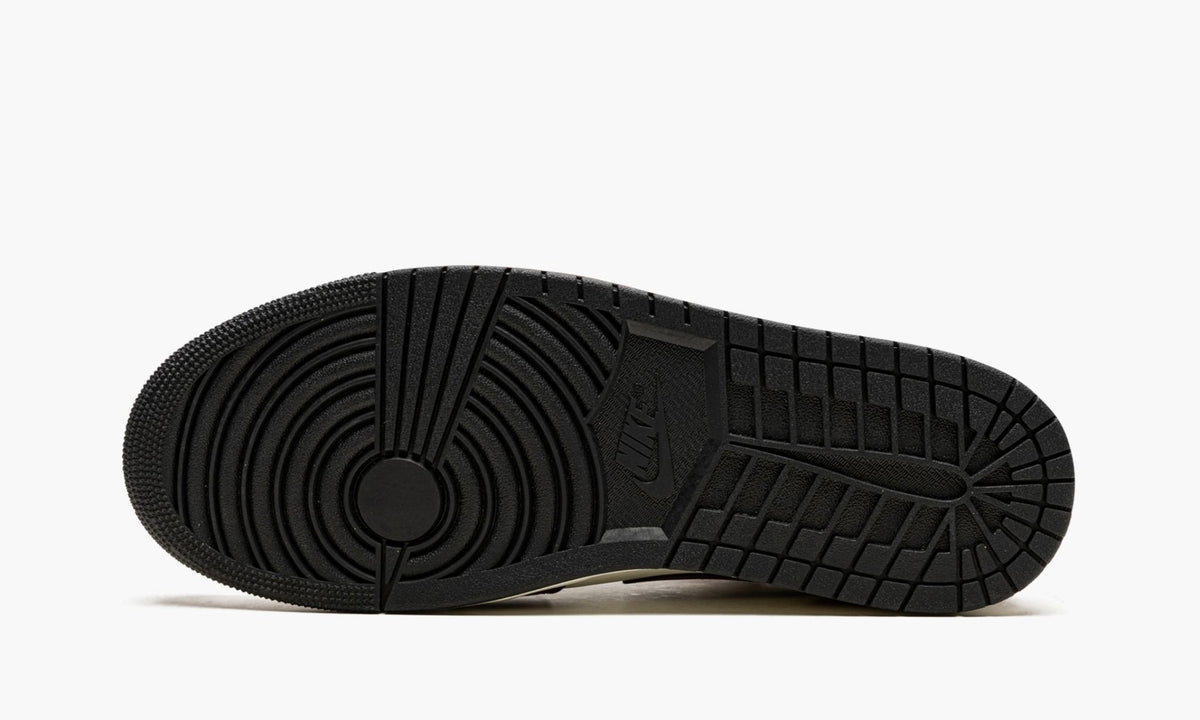 Air Jordan 1 Low “Mocha” — view 6