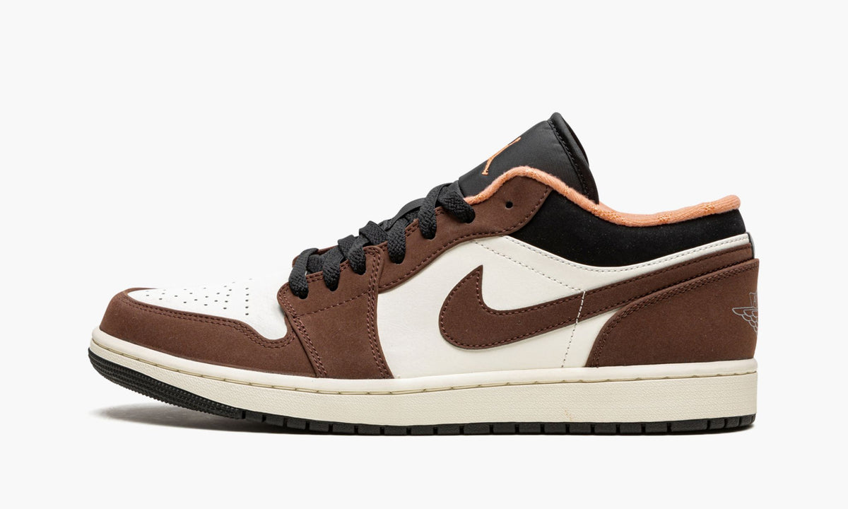 Air Jordan 1 Low “Mocha” — view 2