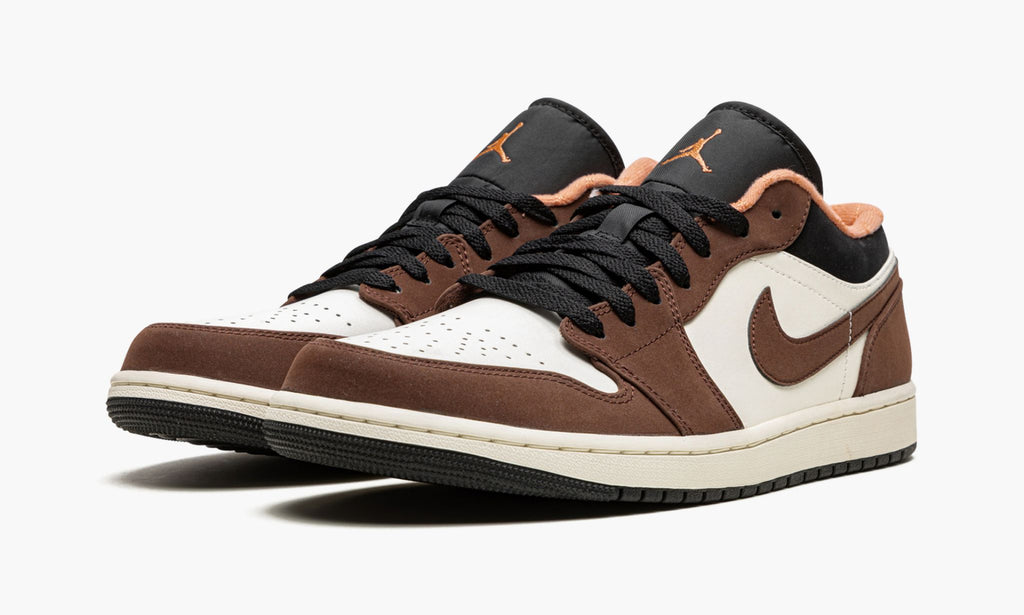 Air Jordan 1 Low “Mocha” — view 3