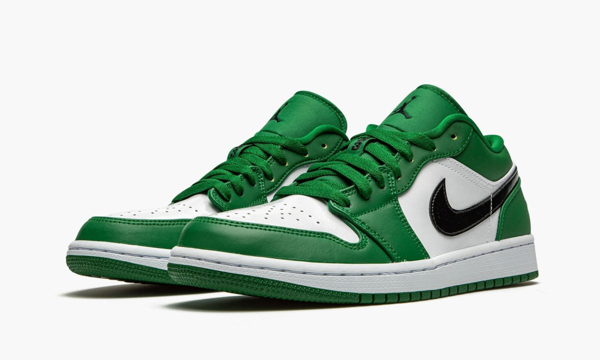 Air Jordan 1 Low “Pine Green” — view 3
