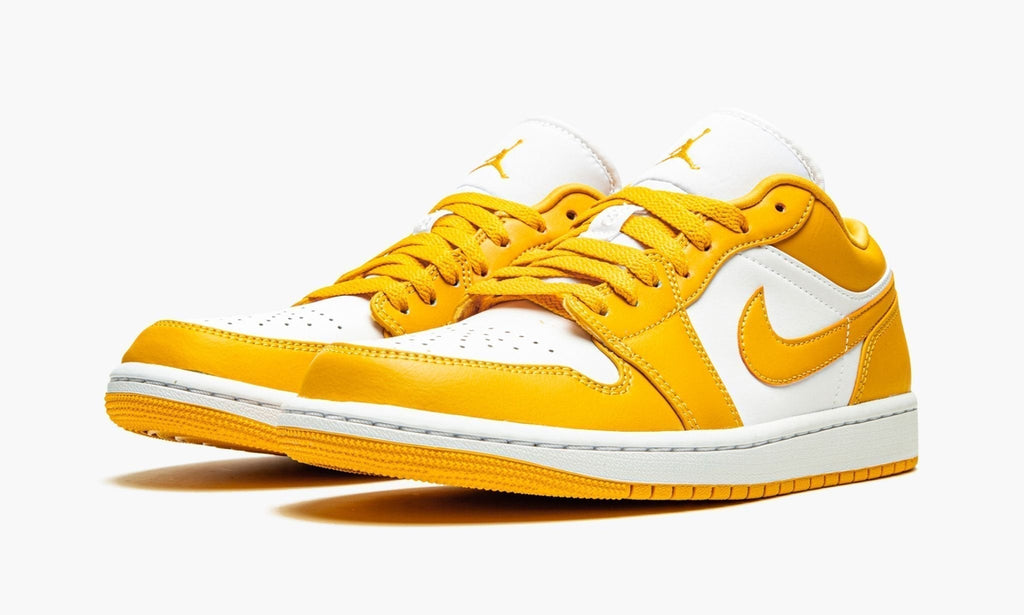 Air Jordan 1 Low “Pollen” — view 3