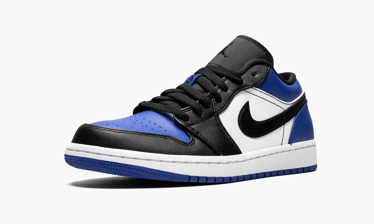 Air Jordan 1 Low “Royal Toe” — view 5