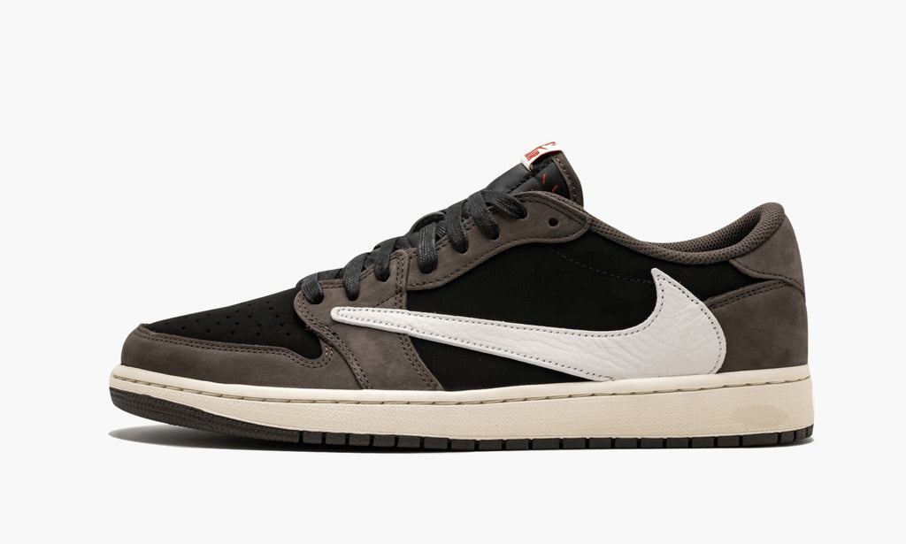 Air Jordan 1 Low “Travis Scott” — view 2