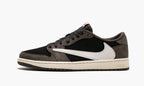 Air Jordan 1 Low “Travis Scott” — view 2