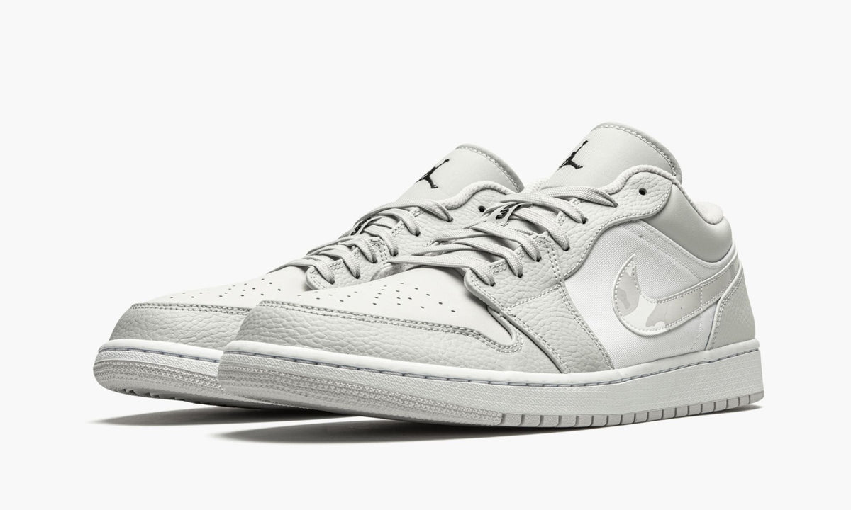 Air Jordan 1 Low “White Camo” — view 3