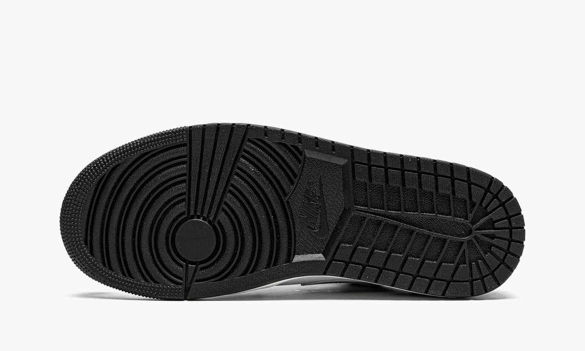 Air Jordan 1 Low Black / Particle Grey — view 6