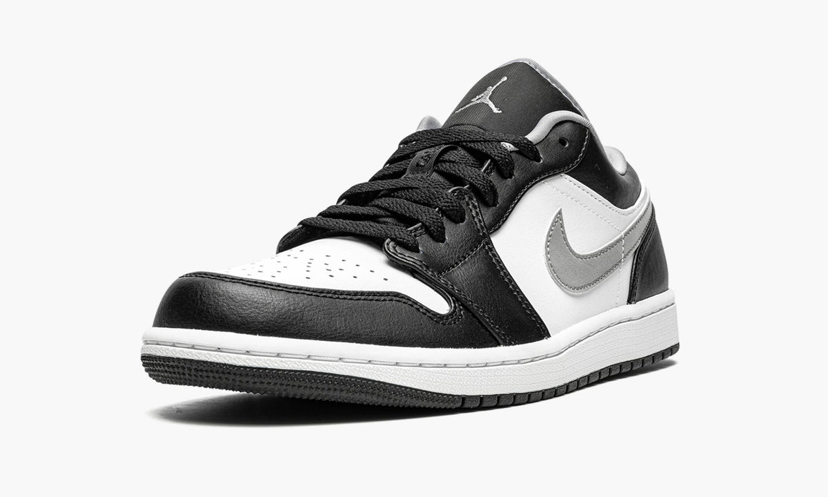 Air Jordan 1 Low Black / Particle Grey — view 5