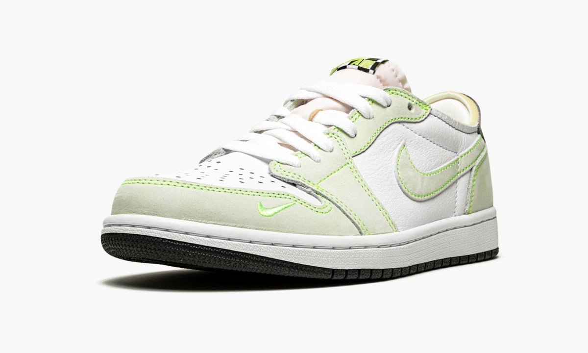Air Jordan 1 Low OG “Ghost Green” — view 5