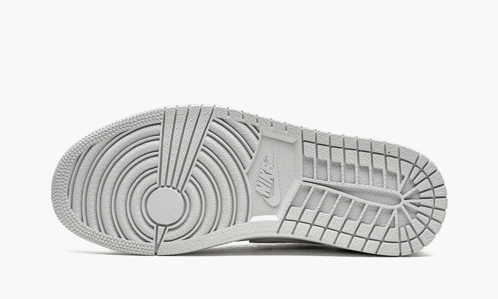 Air Jordan 1 Low OG “Neutral Grey” — view 6