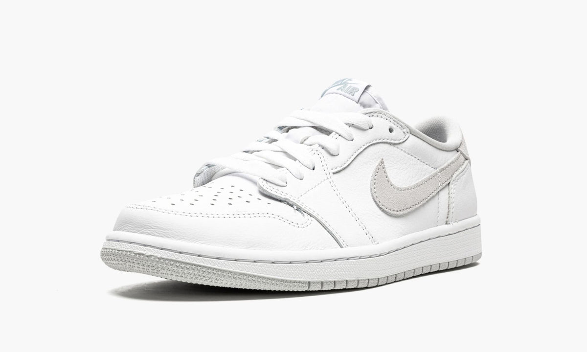 Air Jordan 1 Low OG “Neutral Grey” — view 5