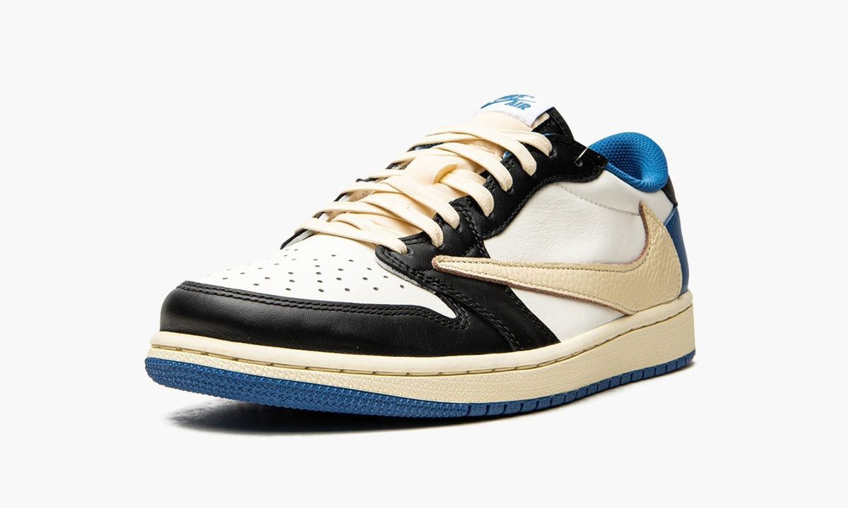 Air Jordan 1 Low OG SP “Travis Scott x Fragment” — view 5
