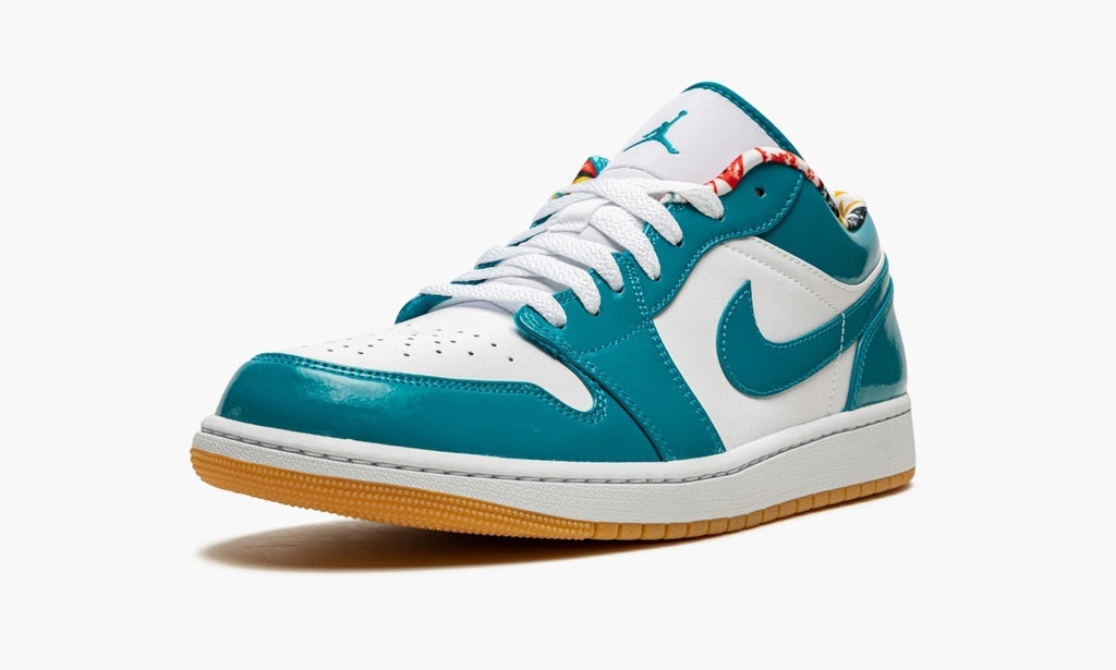 Air Jordan 1 Low SE “Barcelona” — view 5