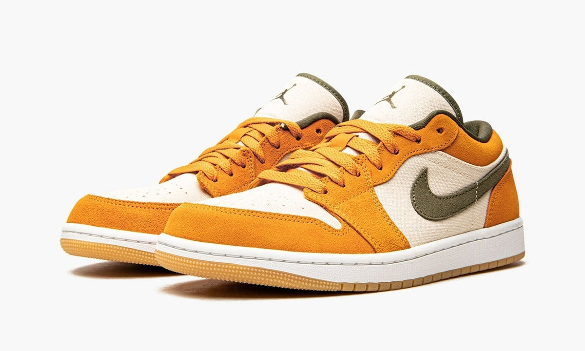 Air Jordan 1 Low SE “Light Curry” — view 3